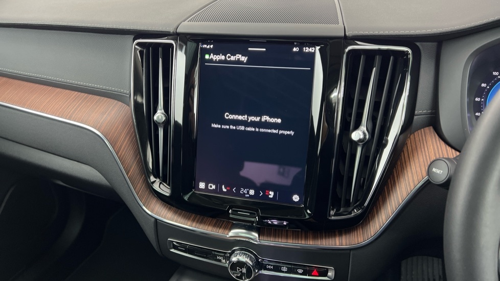 Used Volvo XC60 2024 for sale - 77133855: Photo 45