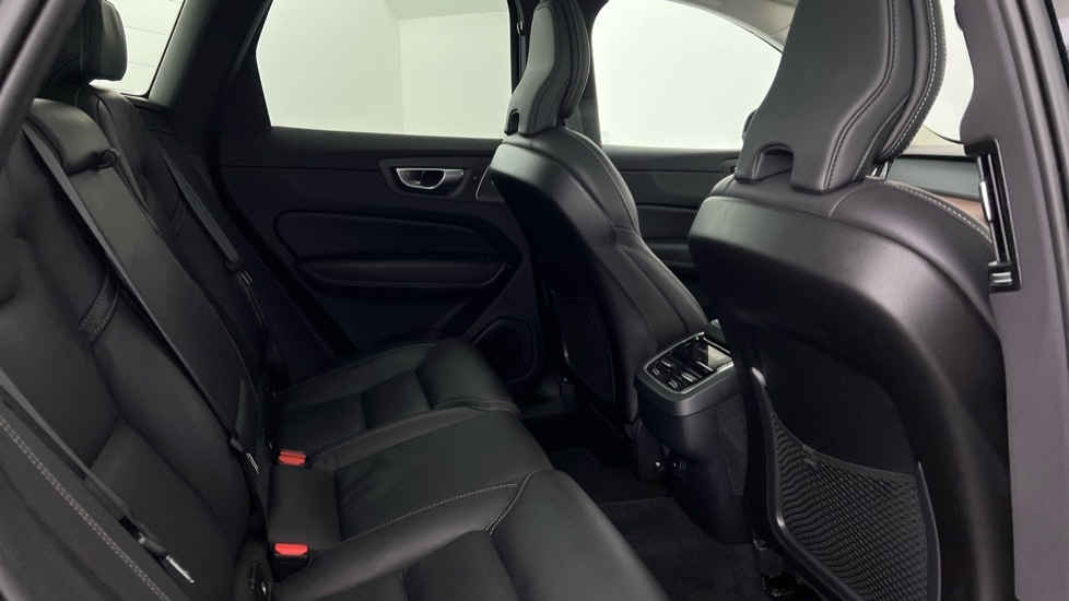 Used Volvo XC60 2024 for sale - 77133855: Photo 6