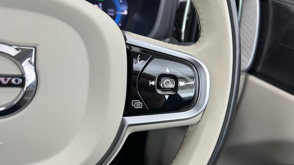 Used Volvo XC60 2025 for sale - 77388967: Photo 22