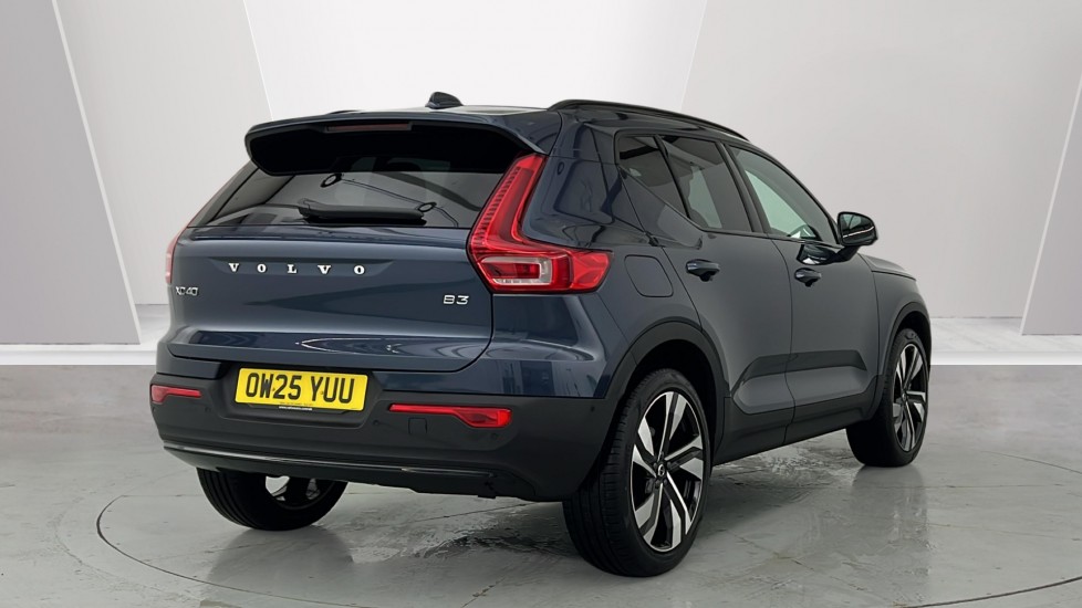 Used Volvo XC40 2025 for sale - 77388883: Photo 2
