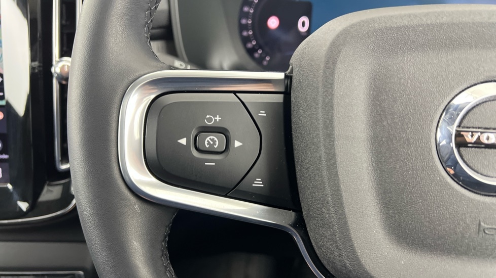 Used Volvo XC40 2025 for sale - 77388883: Photo 21