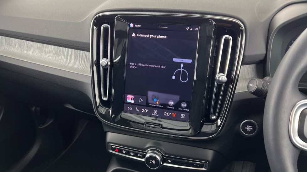 Used Volvo XC40 2025 for sale - 77388883: Photo 45