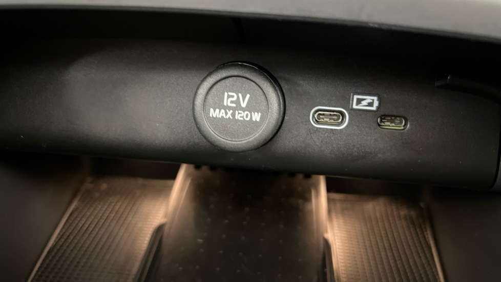 Used Volvo XC40 2025 for sale - 77388883: Photo 52