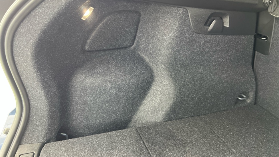 Used Volvo XC40 2025 for sale - 77388883: Photo 59