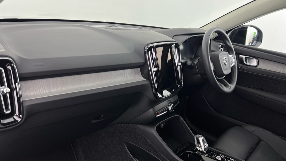 Used Volvo XC40 2025 for sale - 77388883: Photo 61