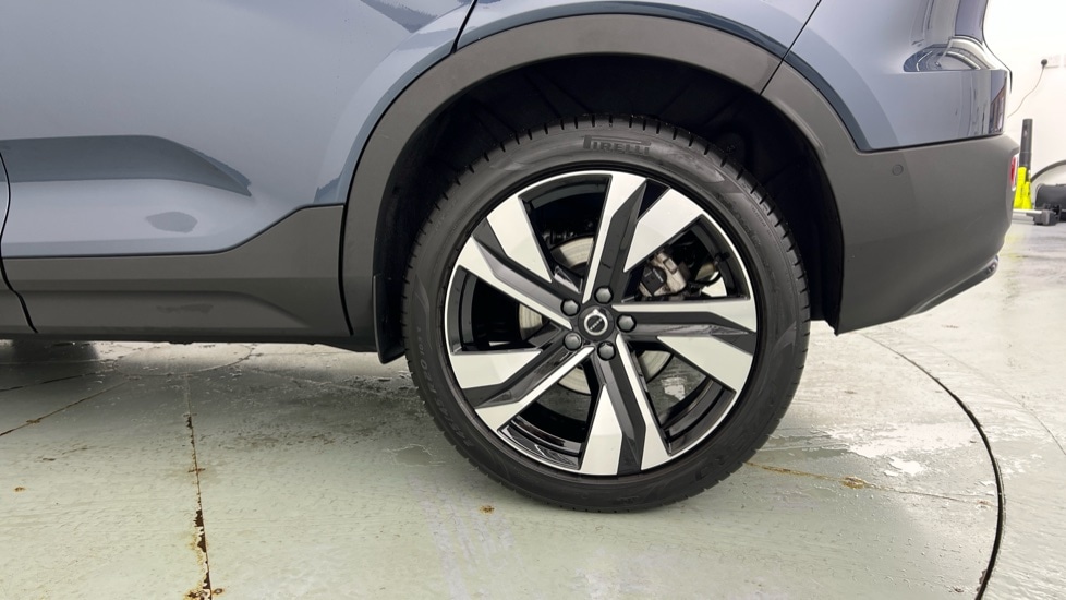 Used Volvo XC40 2025 for sale - 77388883: Photo 64