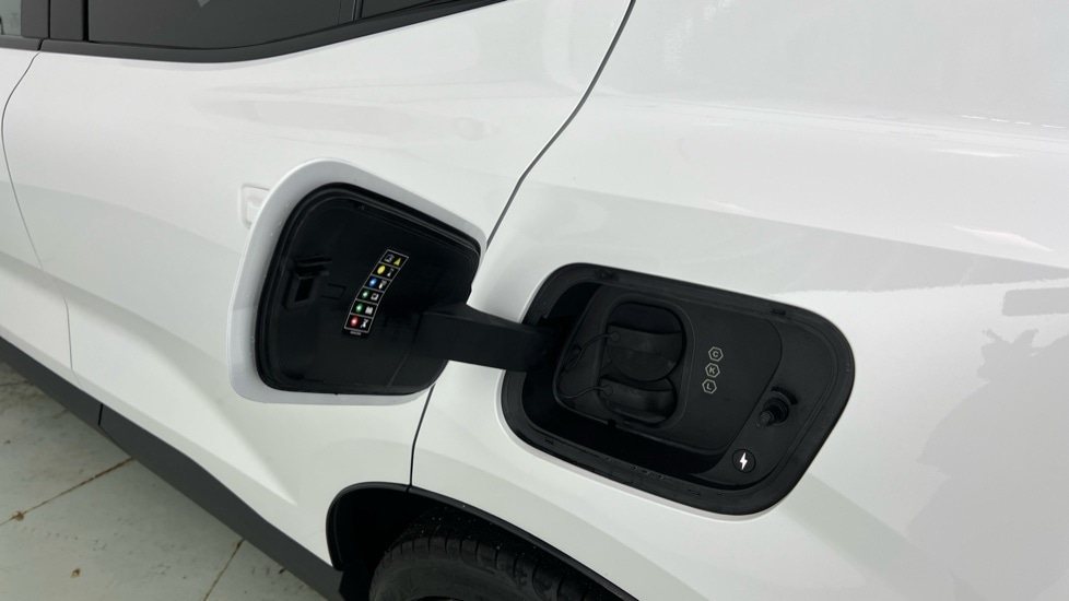 Used Volvo EX30 2025 for sale - 77373011: Photo 16