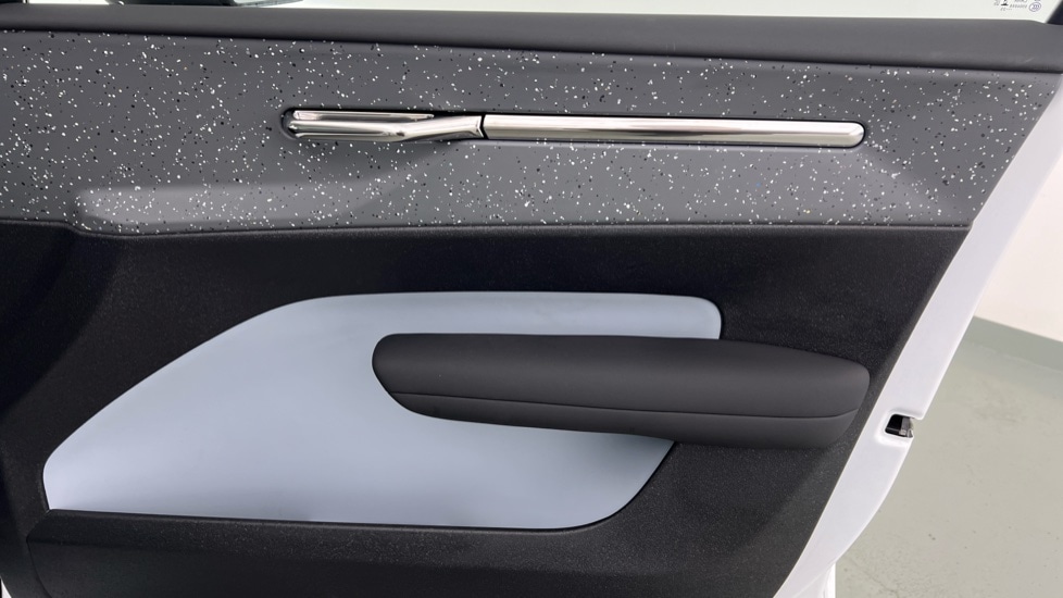 Used Volvo EX30 2025 for sale - 77373011: Photo 28