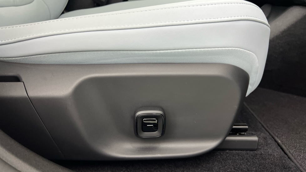 Used Volvo EX30 2025 for sale - 77373011: Photo 29