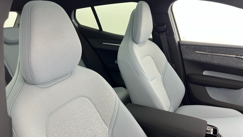 Used Volvo EX30 2025 for sale - 77373011: Photo 36