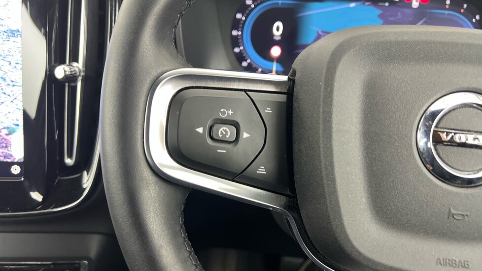 Used Volvo XC40 2024 for sale - 75934673: Photo 21