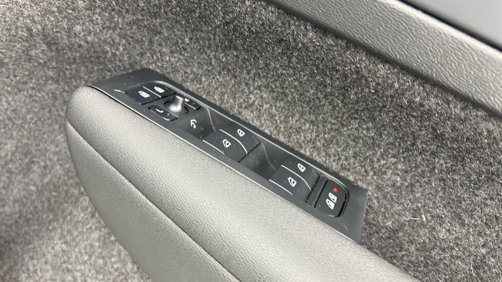 Used Volvo XC40 2024 for sale - 75934673: Photo 24