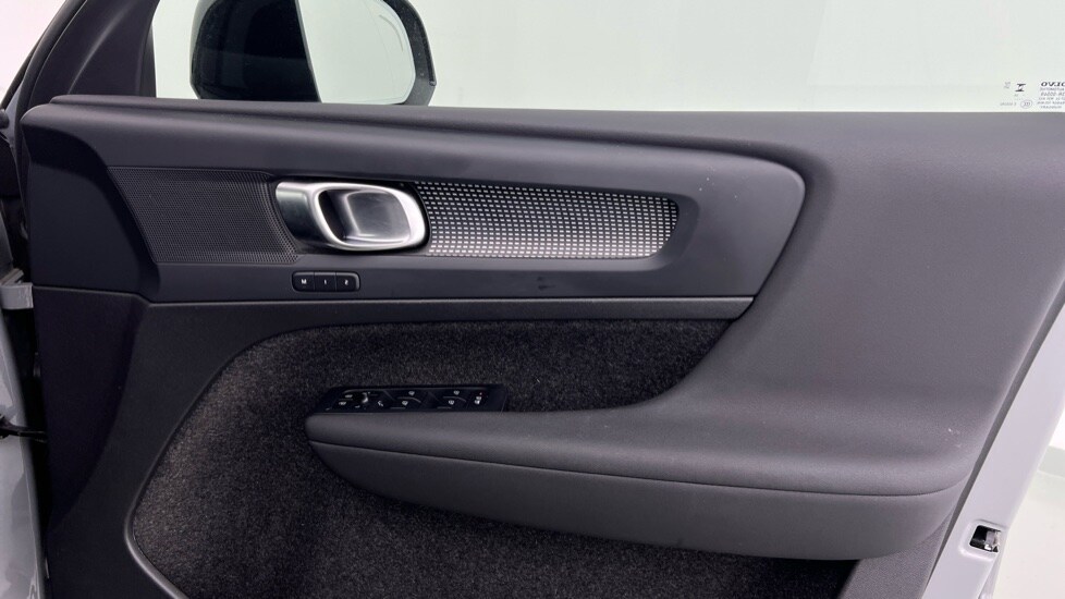 Used Volvo XC40 2024 for sale - 75934673: Photo 29