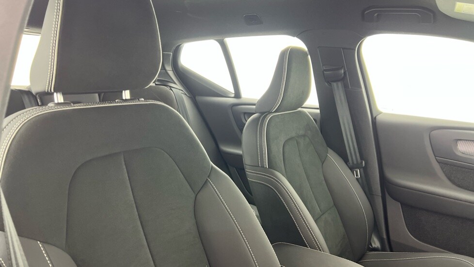 Used Volvo XC40 2024 for sale - 75934673: Photo 31