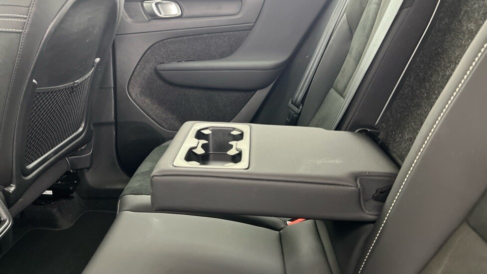 Used Volvo XC40 2024 for sale - 75934673: Photo 34