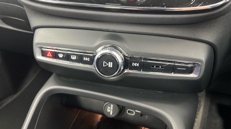 Used Volvo XC40 2024 for sale - 75934673: Photo 48