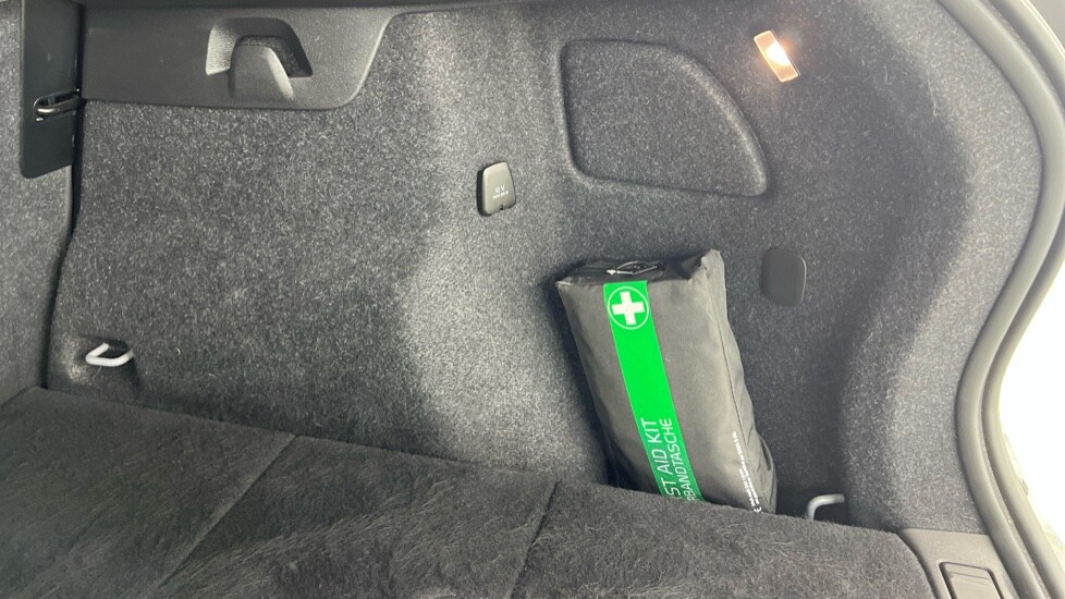 Used Volvo XC40 2024 for sale - 75934673: Photo 56