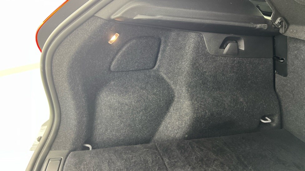 Used Volvo XC40 2024 for sale - 75934673: Photo 57