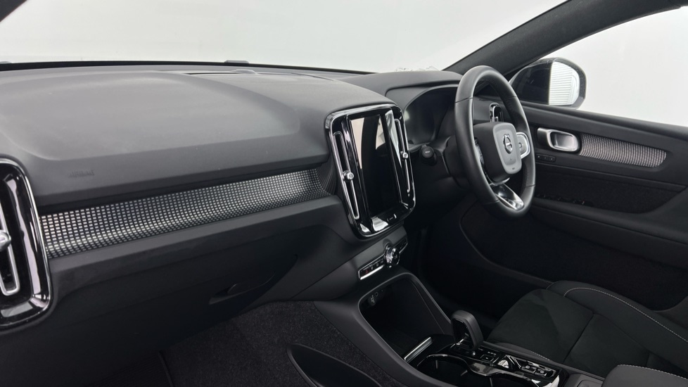 Used Volvo XC40 2024 for sale - 75934673: Photo 59