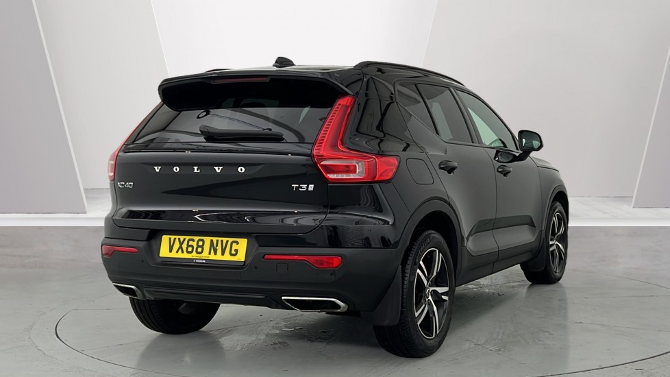 Used Volvo XC40 2018 for sale - 76851155: Photo 2