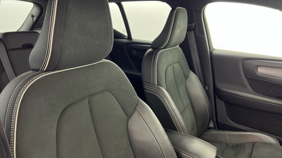 Used Volvo XC40 2018 for sale - 76851155: Photo 30