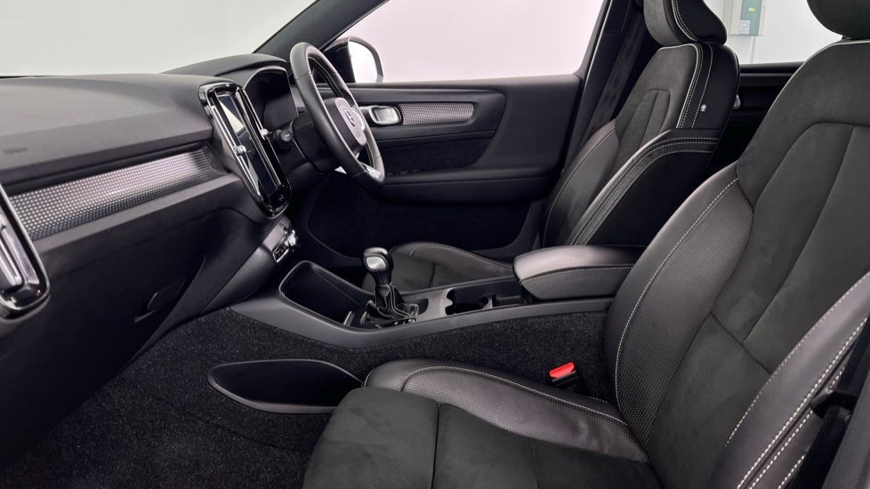 Used Volvo XC40 2018 for sale - 76851155: Photo 53