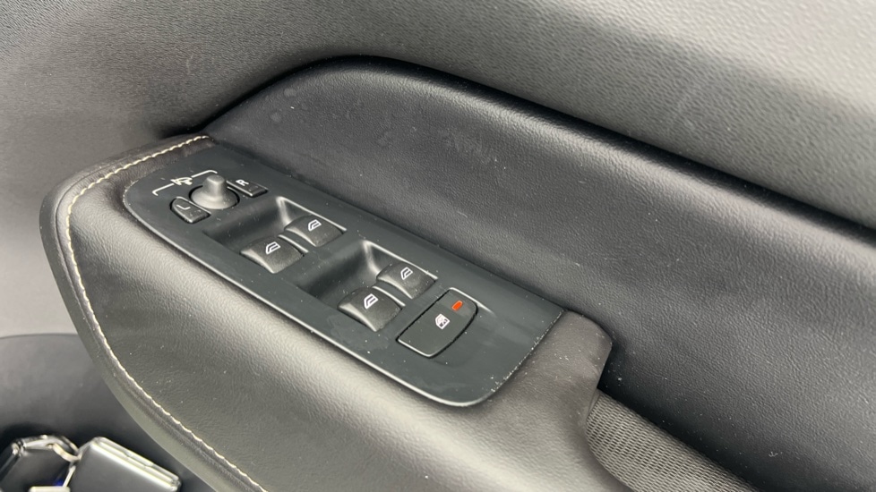 Used Volvo XC60 2020 for sale - 77795158: Photo 24