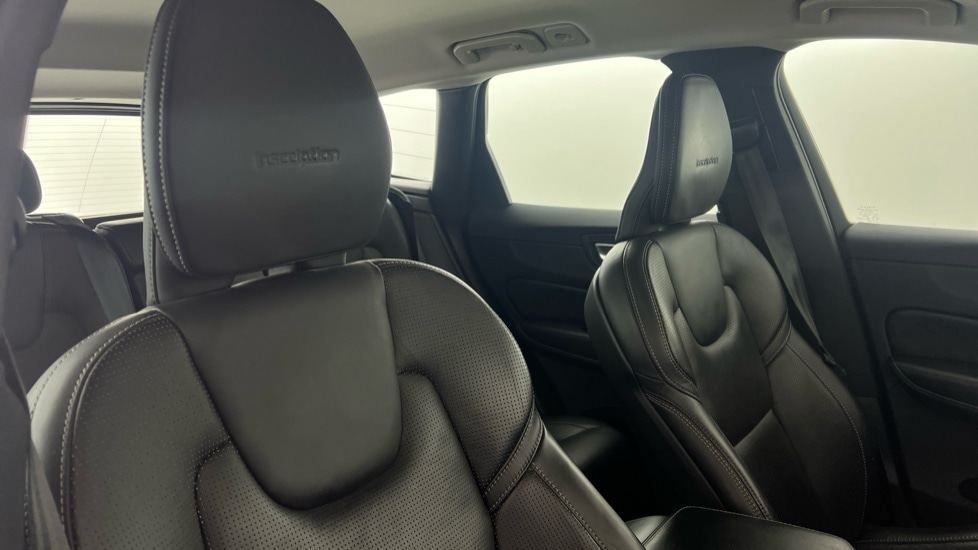 Used Volvo XC60 2020 for sale - 77795158: Photo 31