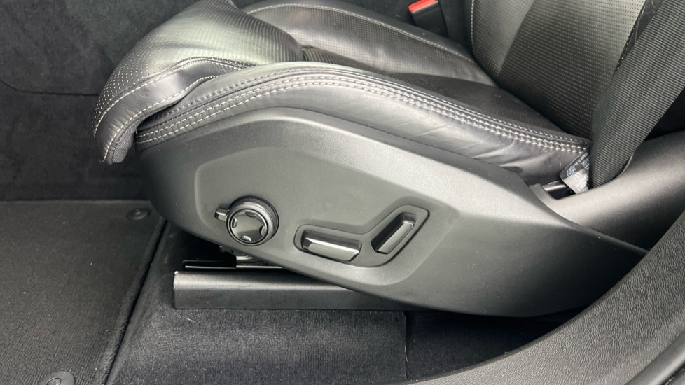 Used Volvo XC60 2020 for sale - 77795158: Photo 56