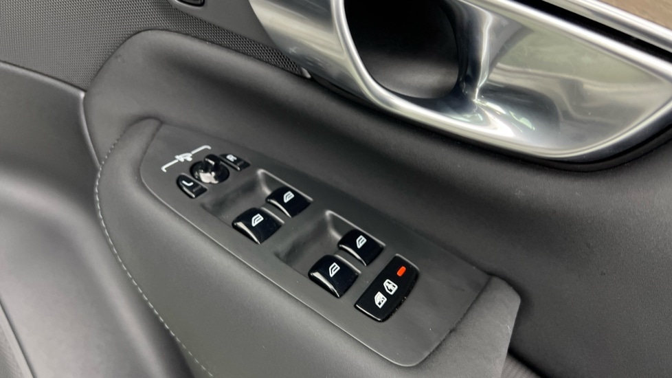 Used Volvo XC90 2025 for sale - 76568038: Photo 24