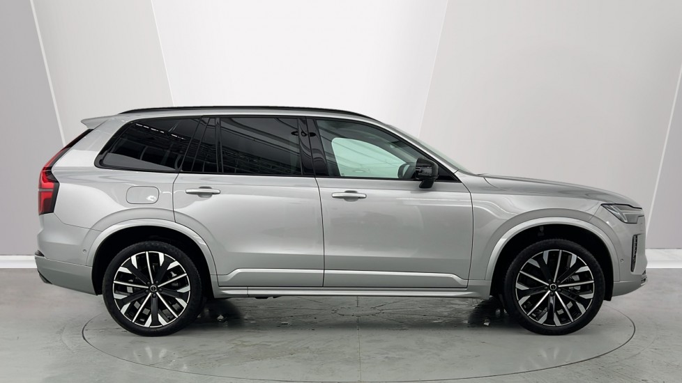 Used Volvo XC90 2025 for sale - 76568038: Photo 3