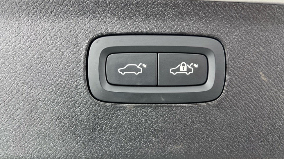 Used Volvo XC90 2025 for sale - 76568038: Photo 35