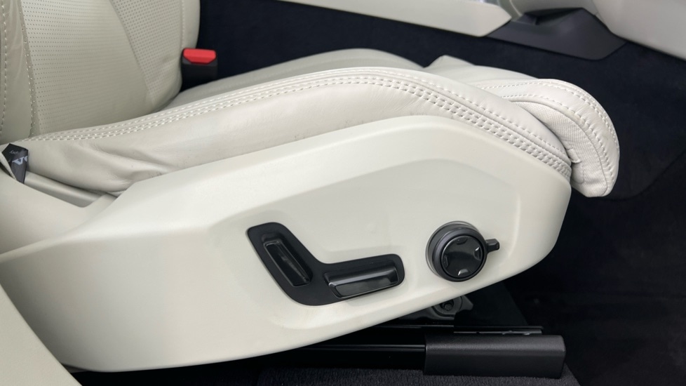 Used Volvo XC90 2025 for sale - 77413751: Photo 30