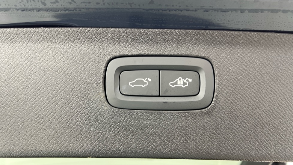 Used Volvo XC90 2025 for sale - 77413751: Photo 35