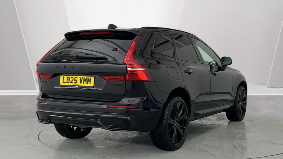 Used Volvo XC60 2025 for sale - 77576385: Photo 2