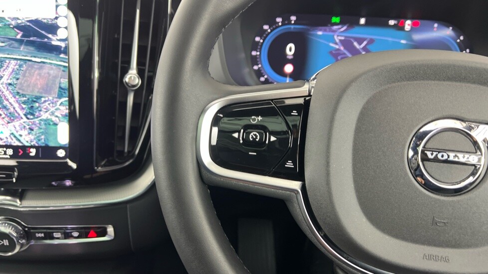 Used Volvo XC60 2025 for sale - 77576385: Photo 21