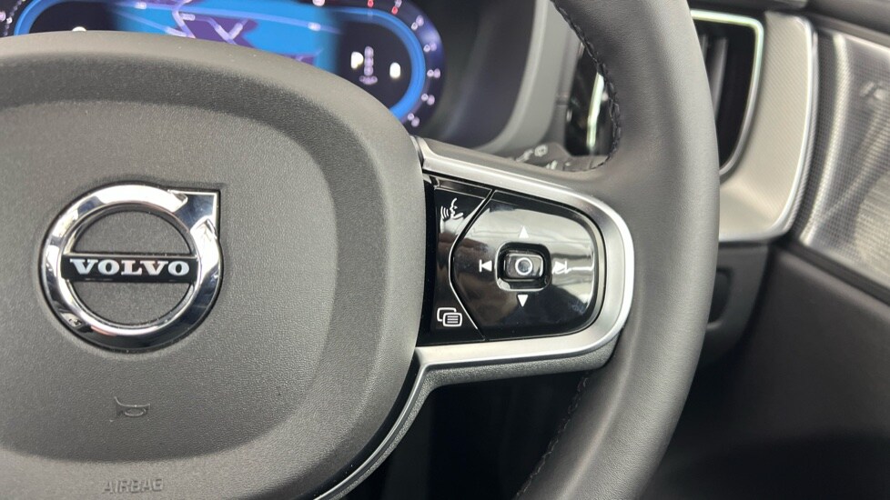 Used Volvo XC60 2025 for sale - 77576385: Photo 22