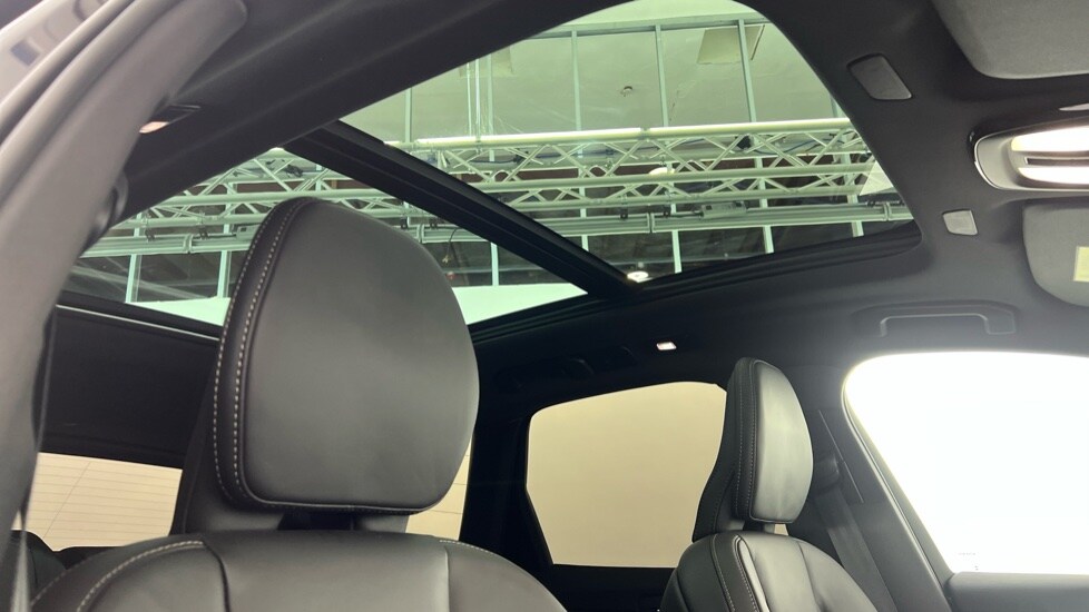 Used Volvo XC60 2025 for sale - 77576385: Photo 31