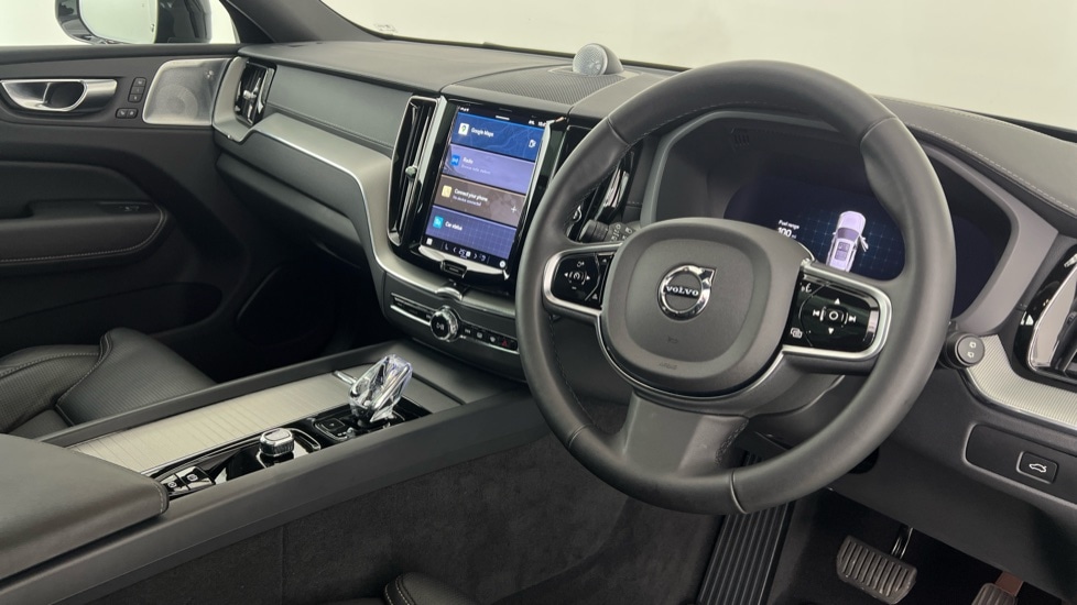 Used Volvo XC60 2025 for sale - 77576385: Photo 4