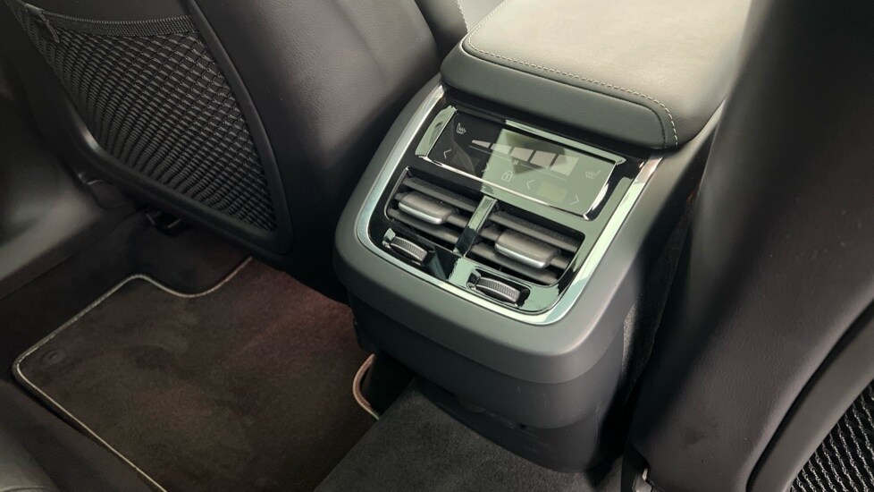 Used Volvo XC60 2025 for sale - 77576385: Photo 42