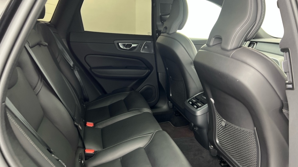 Used Volvo XC60 2025 for sale - 77576385: Photo 6