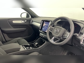 Used Volvo XC40 2026 for sale - 79431501: Photo