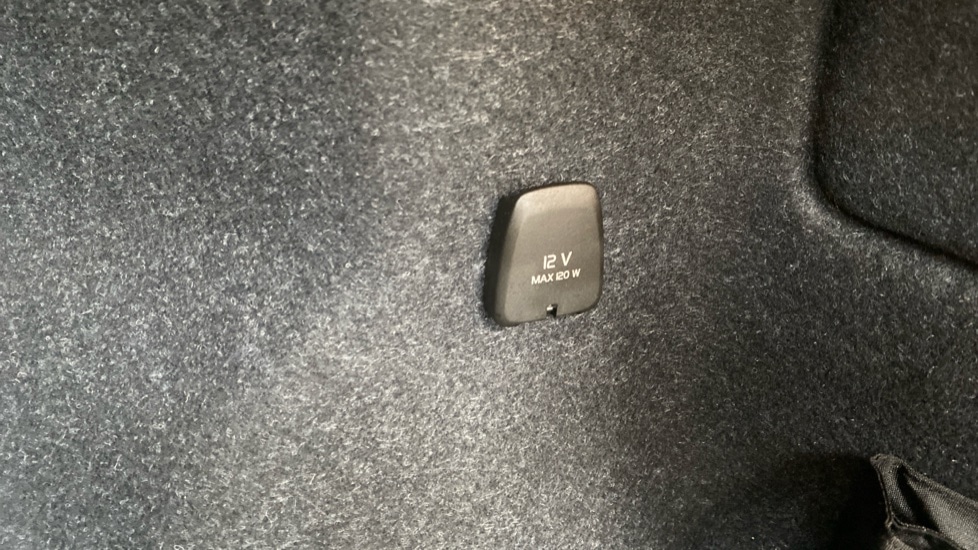 Used Volvo XC40 2021 for sale - 77988412: Photo 15