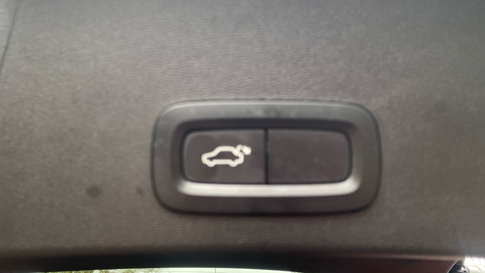 Used Volvo XC40 2021 for sale - 77988412: Photo 25