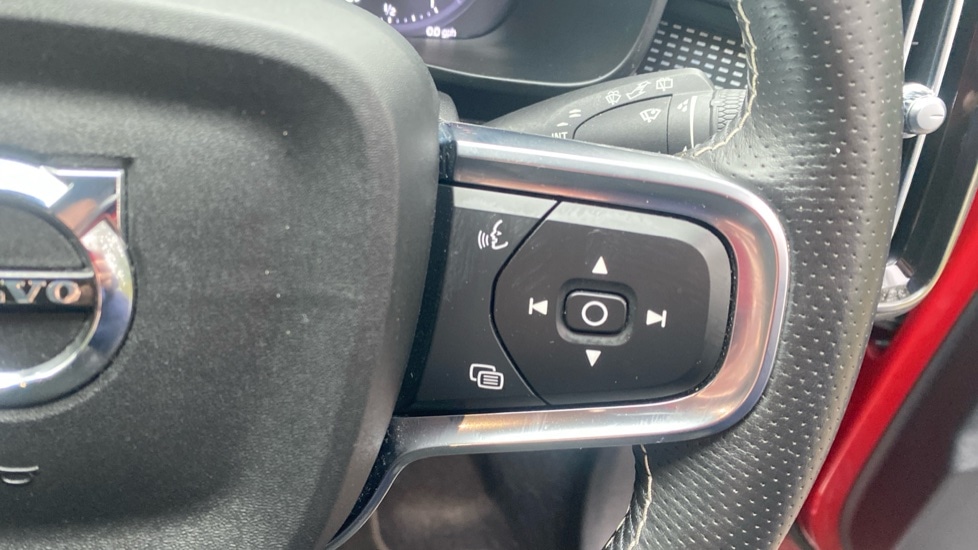 Used Volvo XC40 2021 for sale - 77988412: Photo 34