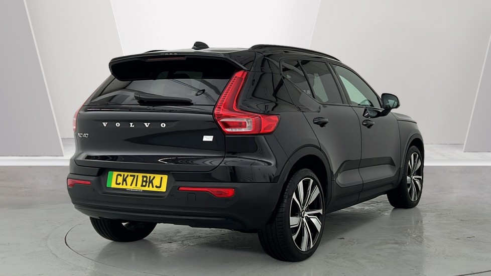 Used Volvo XC40 2021 for sale - 76664475: Photo 2