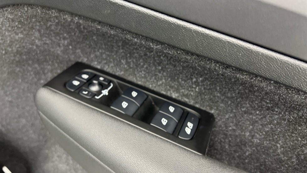 Used Volvo XC40 2021 for sale - 76664475: Photo 24