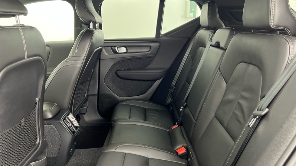 Used Volvo XC40 2021 for sale - 76664475: Photo 32