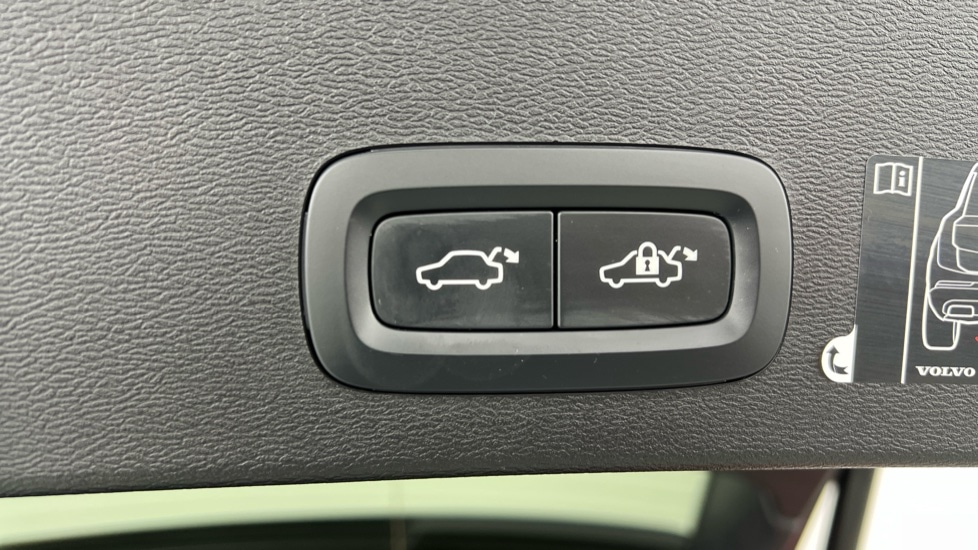 Used Volvo XC40 2021 for sale - 76664475: Photo 34