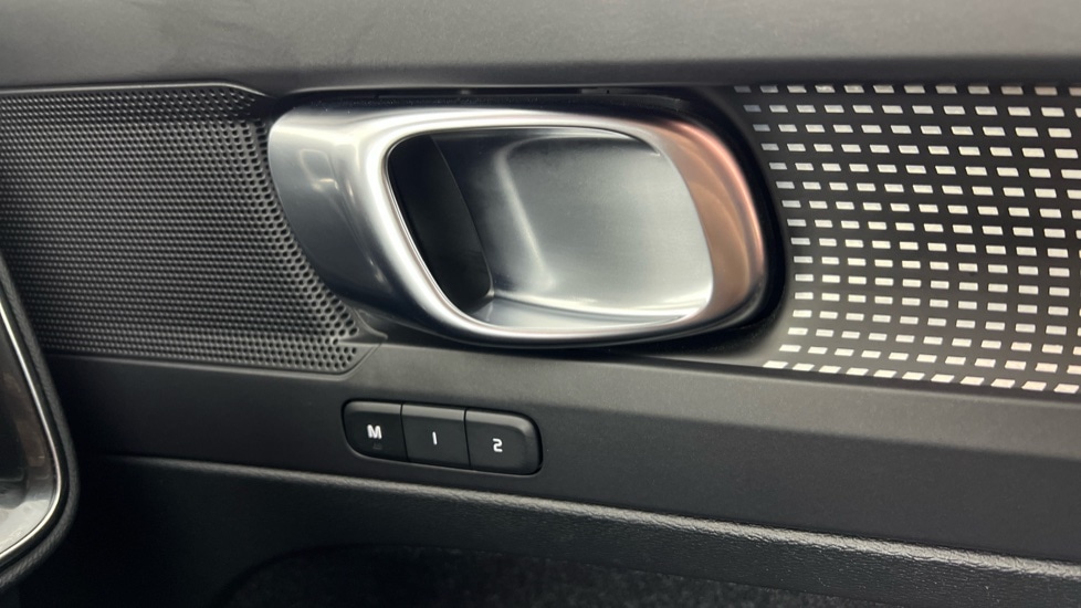 Used Volvo XC40 2021 for sale - 76664475: Photo 51